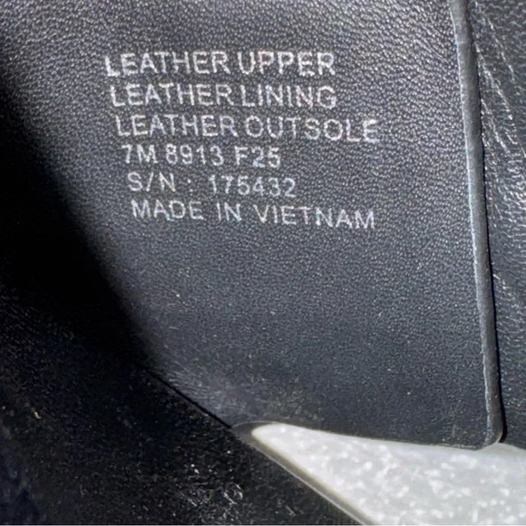 TORY BURCH T-Lock Wedge Sandal - Perfect Black Suede - Size - 7.US